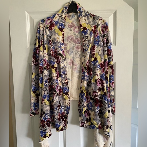 Anthropologie Guinevere waterfall cardigan sweater Sz M cream purple floral - Picture 1 of 10